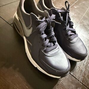 Nike Mauve and Dark Gray Athletic Sneakers
